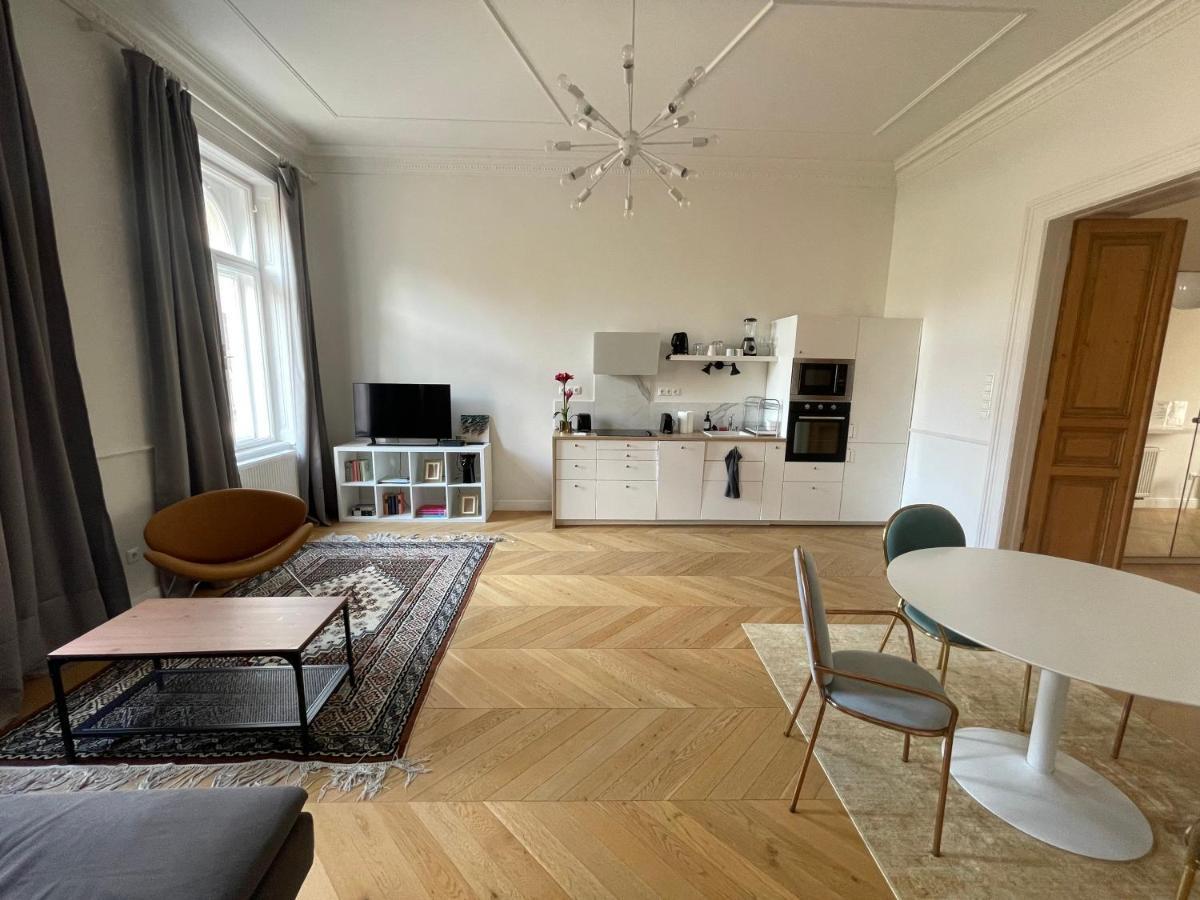 City Center 3, Elegant And Cozy 2Br In City Center! Budapeşte Dış mekan fotoğraf