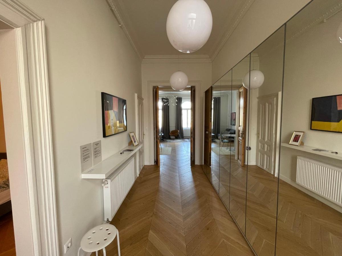 City Center 3, Elegant And Cozy 2Br In City Center! Budapeşte Dış mekan fotoğraf